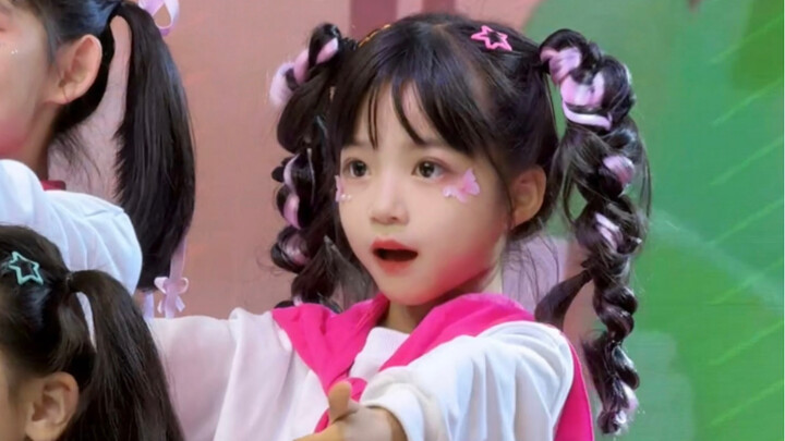 การถ่ายสดครั้งแรกของลูกสาว