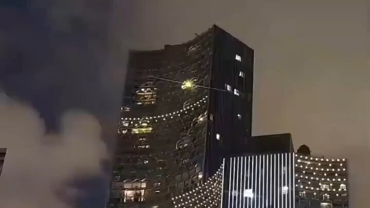 การหลุดพ้นจากครอบครัวที่ไม่เห็นค่า