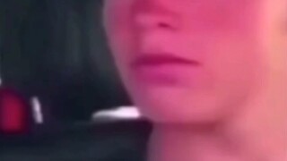 เมื่อเพื่อนของคุณพบว่าคุณก็ฟัง Hua Hua Dan ด้วย