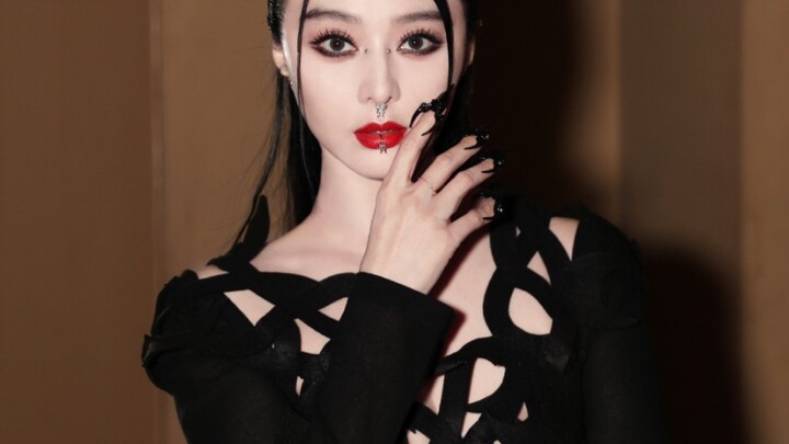 【Fan Bingbing】Penampilan keempat di Paris Fashion Week, tetap tidak memilih aman dan mencoba gaya go