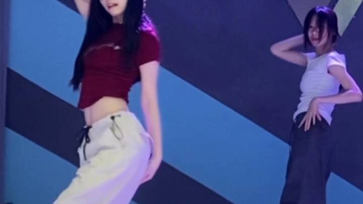 Long, straight black hair plus glasses—4walls exudes a strong sisterly vibe