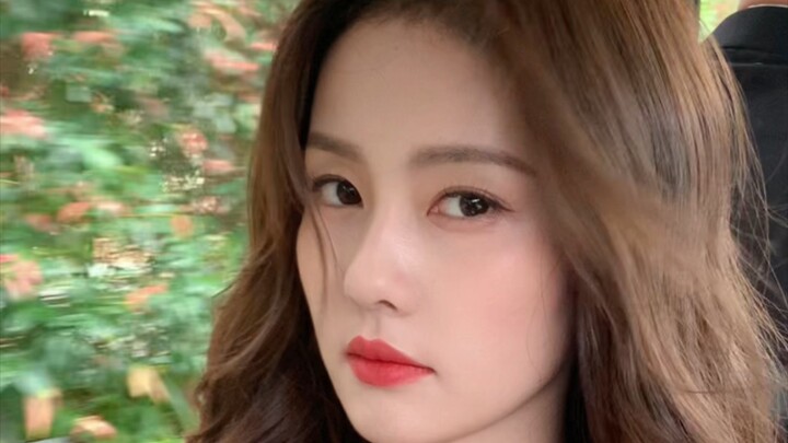 I finally get Bai Lu’s looks!