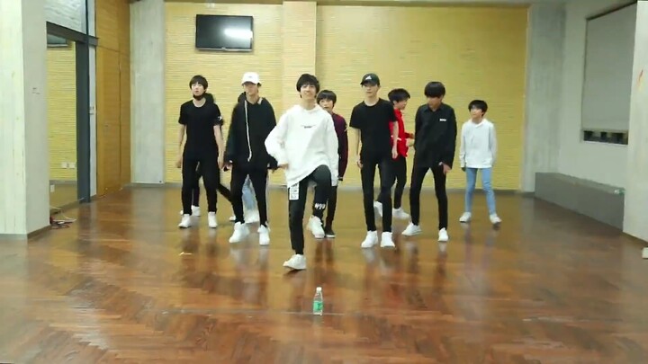 [TF Family] 2017.11.12 | “Superman’s Birthday Diary” – Rehearsal Room Version + Studio Version