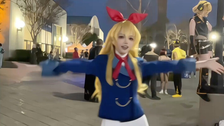 Still pursuing idol activities even in the U.S. (｡ì _ í｡)