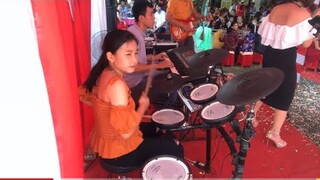 Cô Gái Áo Trắng Hát Cực Chất - Màn Đêm Thần Tiên Remix - Drum Ni Ni