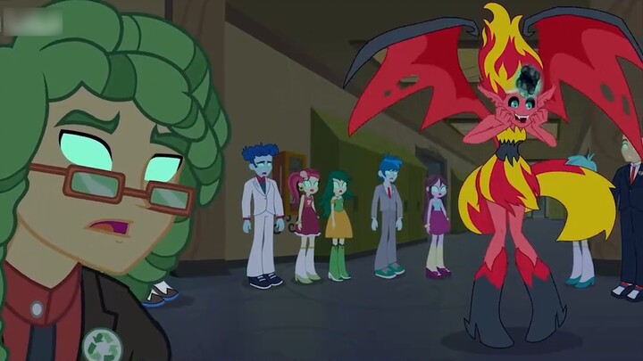 What would you do if your girlfriend suddenly revealed that she was a pony?