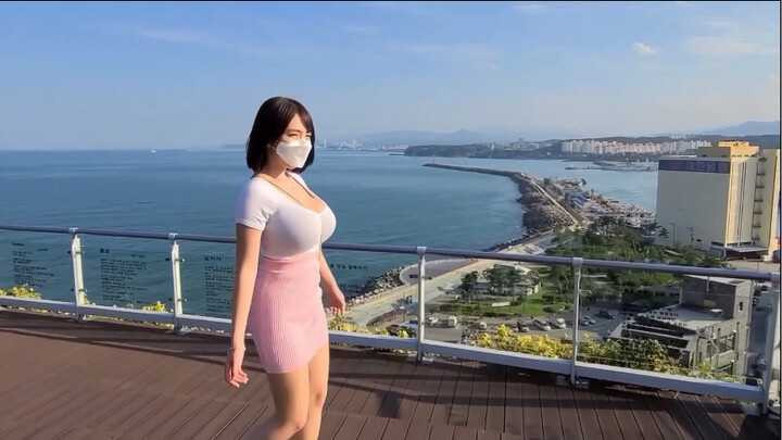【Velvet Tube】Tản bộ tại ngôi làng bích họa