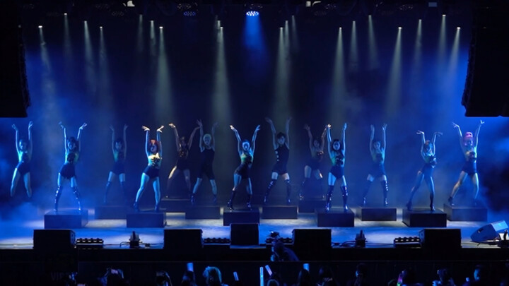 Street dance version of Victoria's Secret Fashion Show