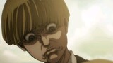 Armin, yang takut berkeringat oleh Irena dan berubah menjadi raksasa