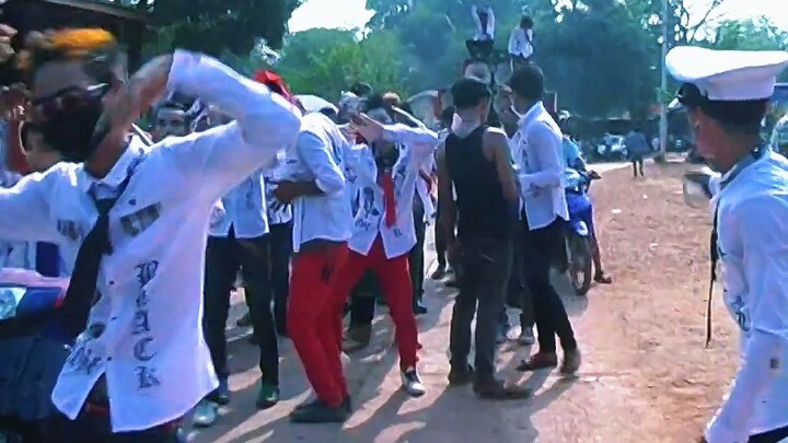 ၁၃ရရ မီးပုံပွဲ(ခ)အ်ှေဒါန် ရောသမမွှေ ဗီဒီယိုရွှေယဉ်ထော