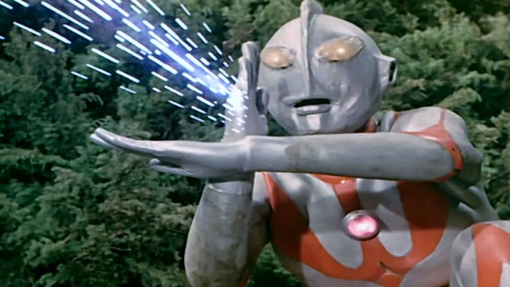 Ultraman รุ่นแรก : Specium Rays ในยุคต่างๆ คู่กับหน้ากรดซัลฟูริก คลาสสิคที่สุด!
