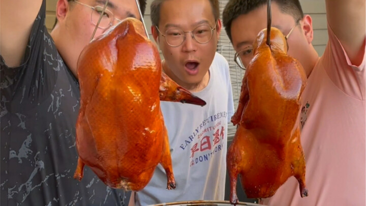 Tried to recreate the restaurant’s Peking duck—188 yuan per bird—at home. Spent three days experimen