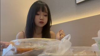 Where is Teacher Yao going?