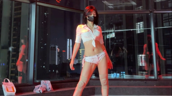 Thường thì chính những quán nhỏ bình dân bên đường mới làm ra được món ngon đích thực, còn mấy nhà h