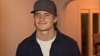 Bạn bè của bạn không có thời gian đi chơi...