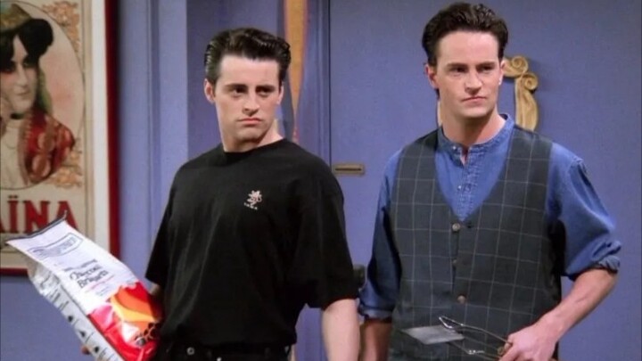 【Friends】Open the song with socialist background music