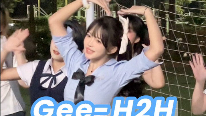 【Gee】Chắc chắn là màn cover Gee tràn đầy năng lượng nhất bạn từng xem | Biểu diễn đường phố sân vận 