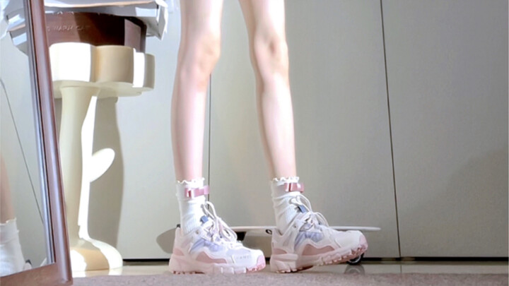 Can hiking boots really be this cute and pink?!