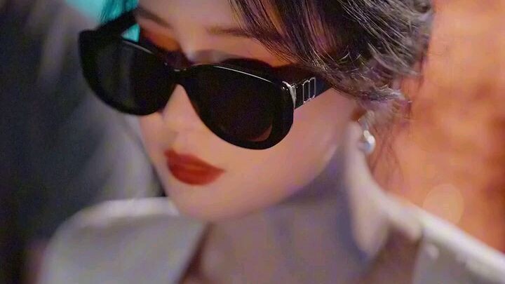 #บอดี้การ์ดคลั่งรักนายหญิง 夫人的年下保镖又争又抢.