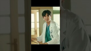 Doctor slump🎭😹🔥#shorts #shortsfeed #kdrama #parkhyungsik #parkyoon #doctorslump #viral #trending
