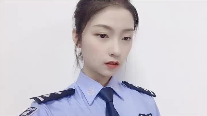 Pesona saya yang tak punya tempat untuk ditempatkan...