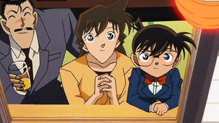 Daily life of the three-person team in the office