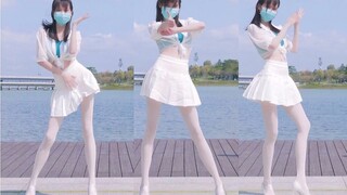 "Thumbs Up" Cover Dance by the Sea