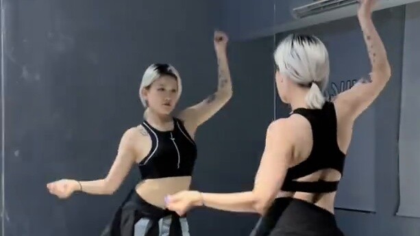 armageddom updated the back mirror slow decomposition again, 0.6, 0.8, 0.9, 1.0. Who keeps doing the