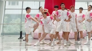 【เกิร์ลส์เจเนอเรชั่น-โอ้! 】โรดโชว์ที่สนับสนุนหนุ่มๆ ทุกคน! ความเรียบร้อยก็สมบูรณ์แบบ