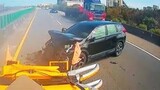 Car Crash Fail Compilation 2021 - Idiots In Cars, Bad Drivers, Driving Fails #038