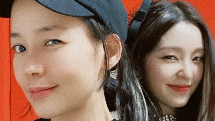 Red Velvet’s Irene, Seulgi, and Wendy update their Instagram with a “POSE” practice room video.