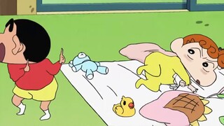 Hiroshi snores, Meiya grinds her teeth, Shin-chan farts, poor Aoi wants to sleep but can't
