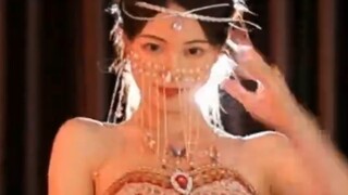 旋转跳跃我闭着眼～