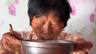 أنت تغوطت في طبقتي، أليس كذلك؟