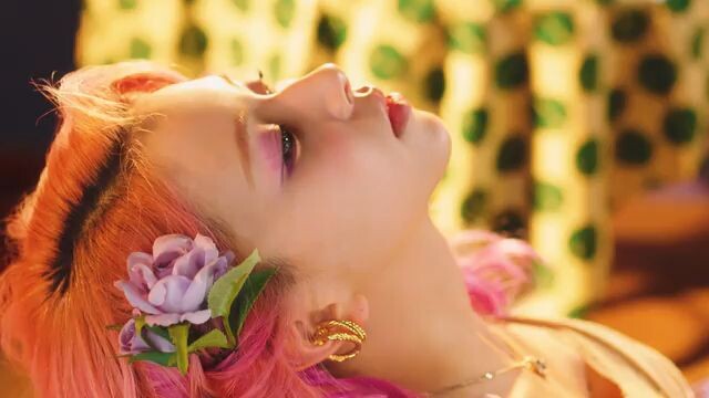 TWICE "Alcohol Free"