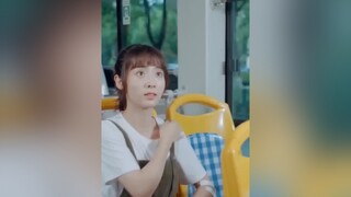 Lơ người ta chi rồi cũng lết xuống ngồi dí bả à 🤣🤣 phimtrungquoc phimhay linyi xingfei xuhuong phimhoangu