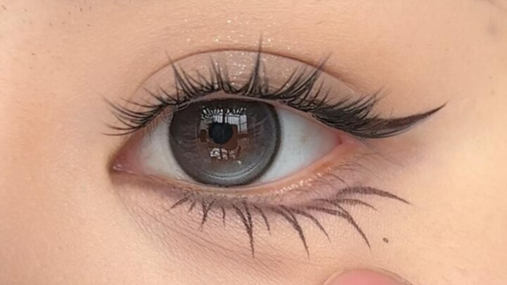 Mana ada bulu mata bawah yang nggak bisa dipelajari!