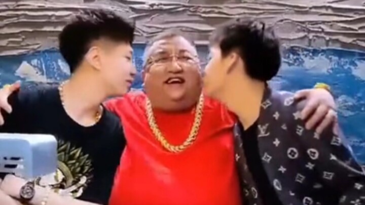 Uncle Fo and his godsons live a happy life—how sincere the heart is, so genuine the gold uncle gives