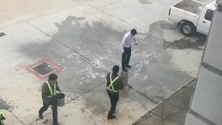 The pilot successfully completed his first solo flight in 0℃ weather, but his colleagues took turns 