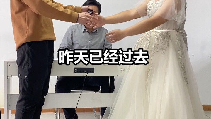 มาร่วมอวยพรคู่บ่าวสาวให้มีความสุขในวันแต่งงานกันเถอะ!