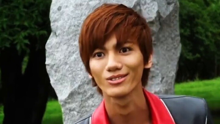 "Quân đoàn mà ngươi đang chờ đợi... đã bị một mình ta tiêu diệt!"