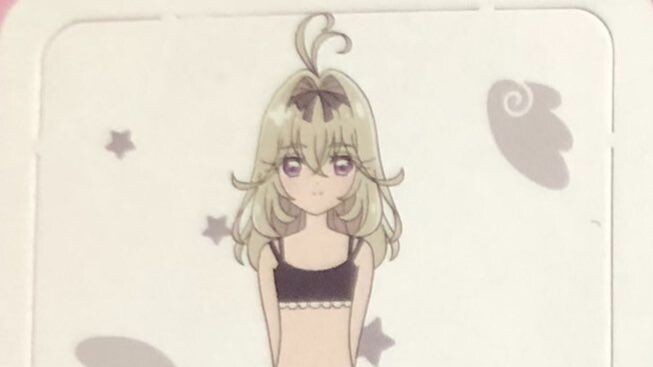 นิตยสารลิขสิทธิ์โทเอ: ชุดชั้นในของลูลูก้าเป็นสีดำ....