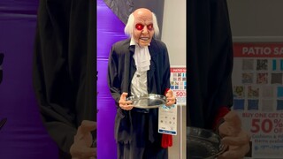 ANIMATED BUTLER! 😱💀 #shorts #halloween #trending #viral #scary #creepy #animatronics #short