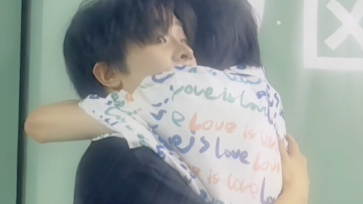 Teman sekamar bilang mau kirim beberapa konten yang kalian suka nonton