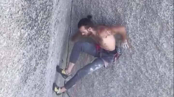 هل هذا عرق؟ أوه، اتضح أنه بول!