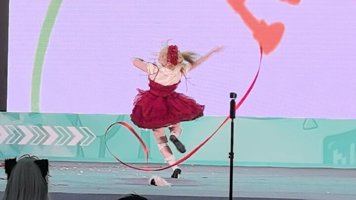 A Flatterer’s Dance You Can’t See With Your Eyes [Original Choreography]