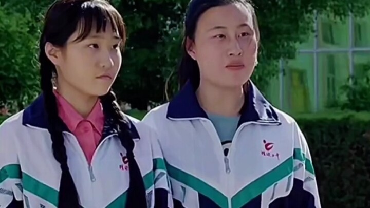 A classmate borrowed three yuan from a poor child but failed to repay it on time, so the girl had to