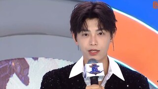[Wawancara di belakang panggung dengan Ding Yuxi pada pengiriman berkah Malam Tahun Baru dalam bahas