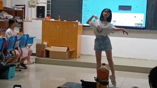 Ở lớp Trung thu, tôi đã tập múa ba lê, môn mà tôi đã không luyện tập trong năm năm (doge, hãy cẩn th
