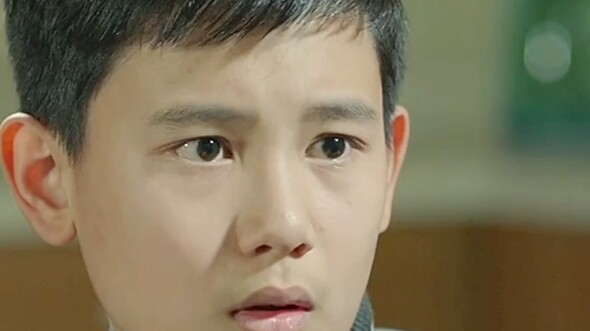 Ibu tiri didiagnosis mengalami depresi pasca melahirkan, dan Xiao Yu yang bijaksana memutuskan untuk